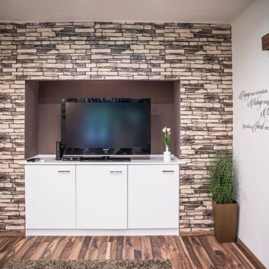 Ariel Apartman Makó Buitenkant foto
